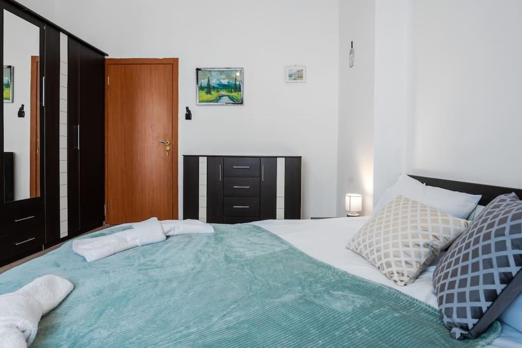 Spacious 3Bd Central Apartment Sofia Zewnętrze zdjęcie